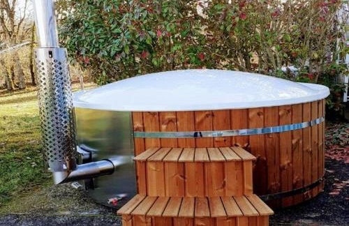 Holiday Home in Dordogne With Pool & Bubble Bath - Photo 51