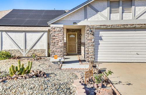 Private Pool and Fenced Yard Sunny Glendale Getaway - Foto 3