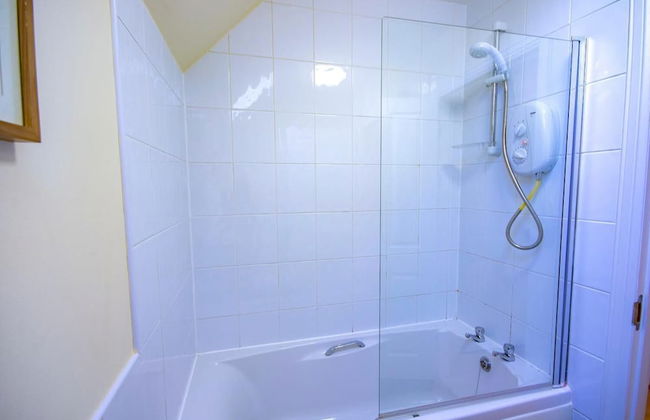 5 Varis Apartments - Photo 13