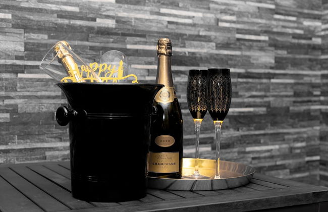 The Sailing Club - 6 Bedroom Hot Tub Town Centre - Photo 28