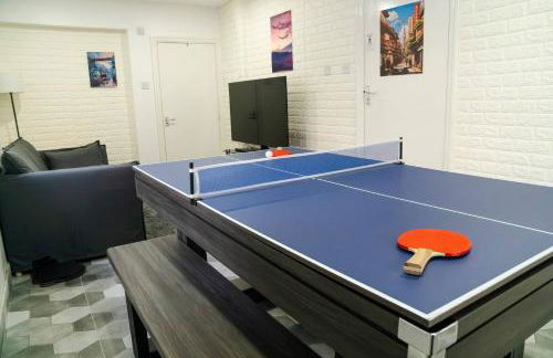 Modern 4-Bed Retreat in Prestwich, Perfect for Weekend Getaways - Foto 27