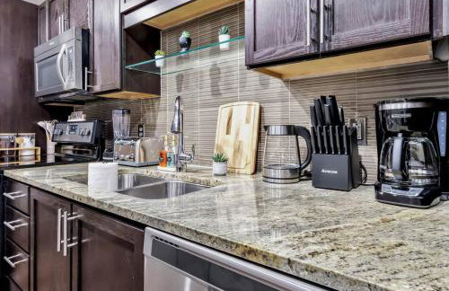 Apartment Kingbed+Parking+Pool+Gym+CityView+2TV's - Foto 35