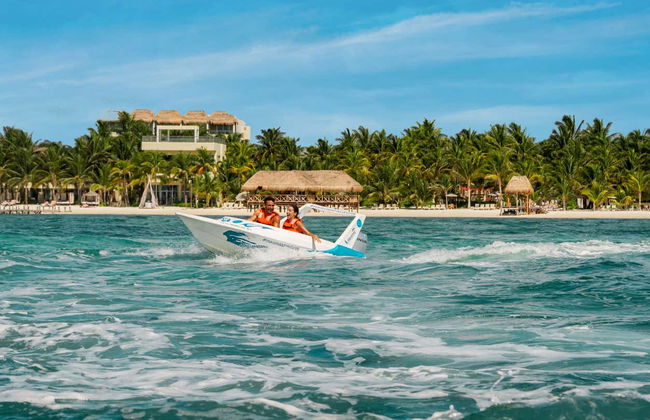 Conducción de lancha rápida por Punta Maroma - Foto 6