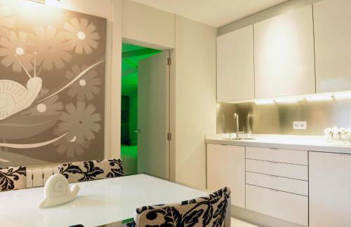 Slow House y La cabaña de Miss Slower - Foto 26