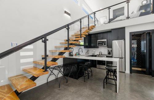 Quantum Tiny Loft at East End Revitalized - Foto 9