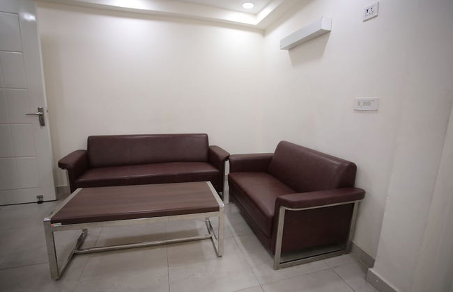 The Yuvraj Residency - Foto 16