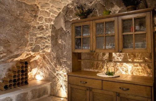 Heritage house Stipanovi dvori with heated pool and jacuzzi - Foto 18