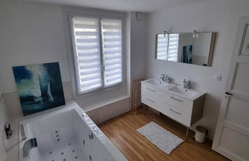 Maison cosy avec Balnéo & jardin - Foto 8