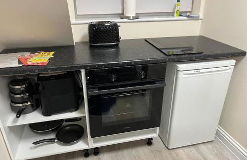 Quiet studio flat near University & QMC, King size bed - Foto 4