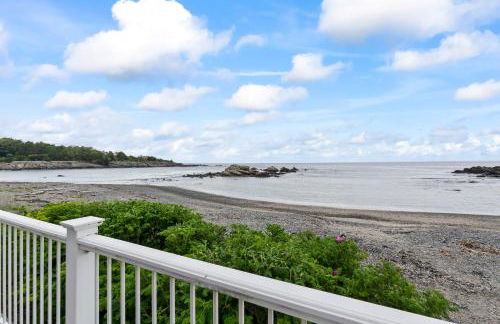 Tide's Edge Oceanfront Condo - Photo 3