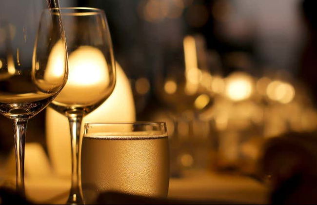 Almoço ou jantar no restaurante giratório da Torre de Macau - Foto 1