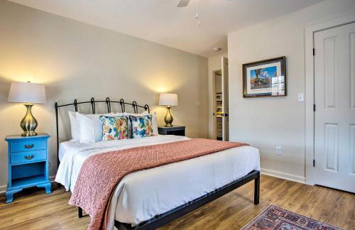 Walk to Dining Saluda Main Street Retreat! - Foto 17