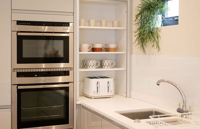 Designer Family Escape Hot Tub Steps to Beach - Photo 10