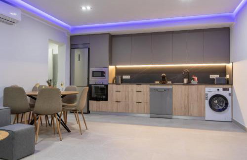 Apartamento de Lujo con Jacuzzi Privado, Piscina y Vistas al Mar - Foto 29