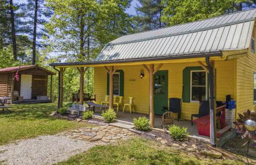 Knotty By Nature- Pet Friendly, Firepit, 150 Acres - Foto 1