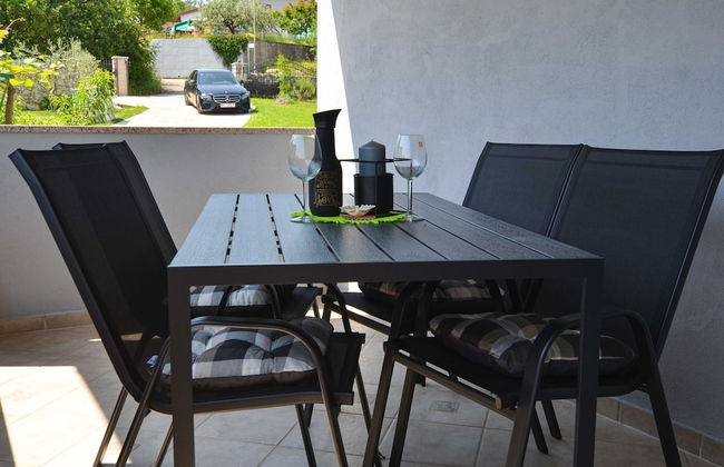 Radovani Peaceful and Serene Apartment With Terrace - Foto 21