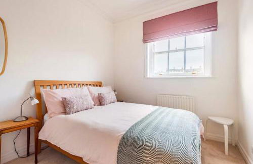 Nordic Regency Apartment - Photo 14