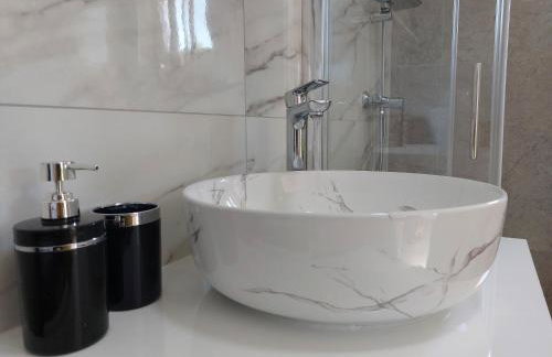 Apartments Lavanda - free parking and grill - Foto 44