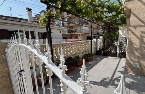 CASA BAJA OLIVA PLAYA - Photo 3