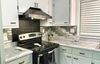 Decatur Home - Chic Comfort Family & Fun - Photo 16