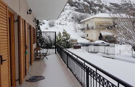 Cave Apartments - Photo 31