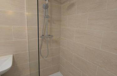 Super Convenient Keyless Entry Two Bedroom Loft by Property Promise - Foto 28