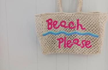 Dog Friendly-Short Walk to Beach-Canal Front-Screened Porch-Peaceful - Foto 10