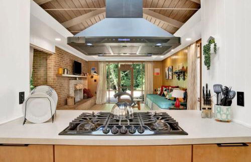 Midcentury Modern - Pool & Hot tub - Retro Retreat - Foto 3