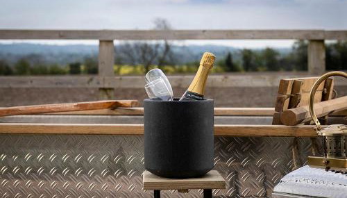 Luxury Shepherd hut with hot tub - Foto 4