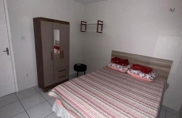 Conforto e refúgio a poucos minutos da praia! - Foto 4