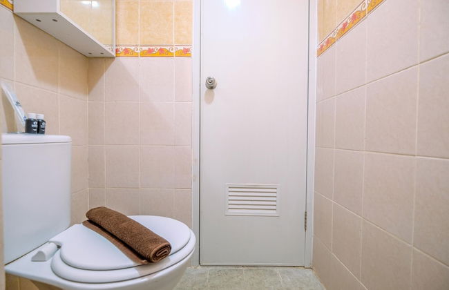 Homey and Cozy Living 2BR Podomoro Golf View Apartment - Photo 12