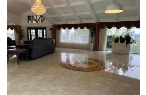 Specious 6000 sf privat gated villa with View - Foto 8