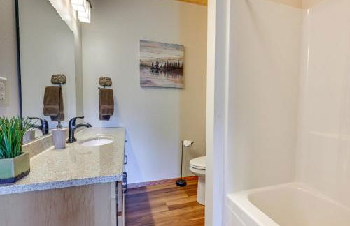 Cozy Lake Wissota Escape with Community Dock! - Foto 13