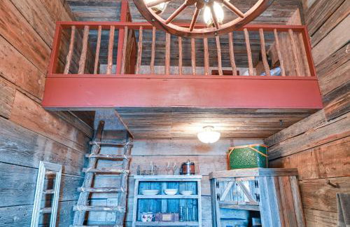 Western-Themed Decatur Studio on Main Street! - Foto 13