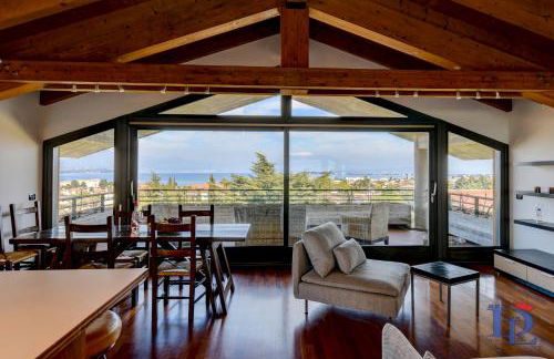 Paradise Lake View in a 5 pools exclusive residence DesenzanoLoft Official Partner Homes & Villas by Marriott Bonvoy - Foto 11