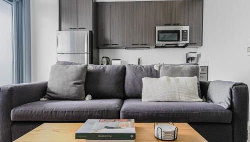 Blueground Downtown pool AC nr Capitol ATX-289 - Foto 2, Other