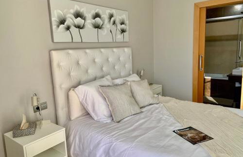 Apartamento 110m - Vistas Rambla - AC - WiFi - Parking - Centro - Foto 14