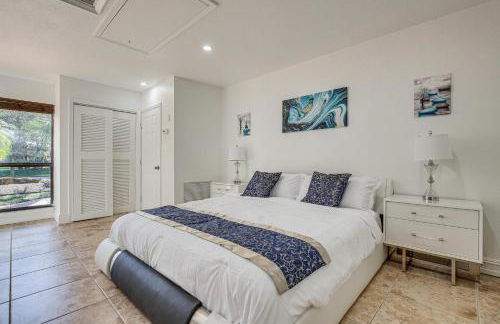 Pool and Hot Tub Spacious Villa in Coral Springs! - Foto 17