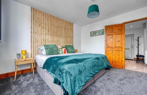 Abbey Court - 2 Bedroom Apartment, Parking, JLR, CVT - Coventry Accommodation LTD - Photo 18