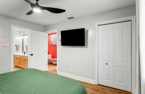 PCB Sleeps 22! 2 Homes, 2 Pools, 2 Mini Golf - Foto 39