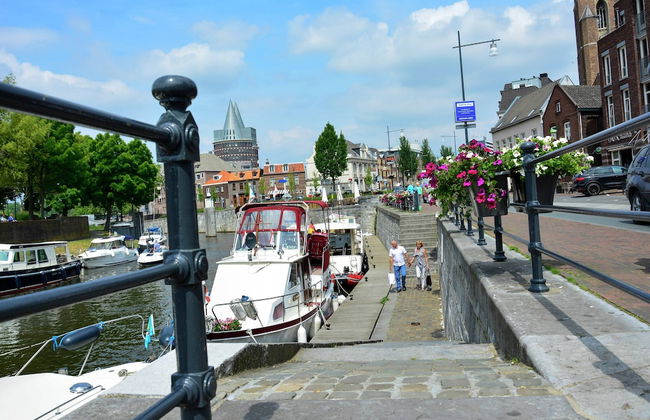 Villa on a Beautiful Resort With Sauna and View - Photo 30