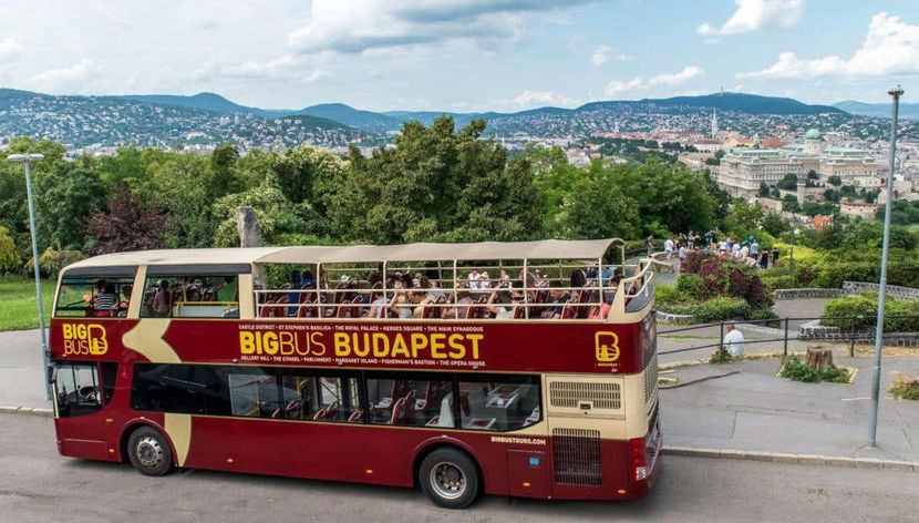 Recorriendo Budapest en autobús turístico