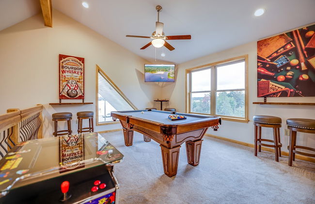 Pocono Paradise by Avantstay Lakeside Retreat, Hot Tub, Game Room, Near Beach - Foto 59