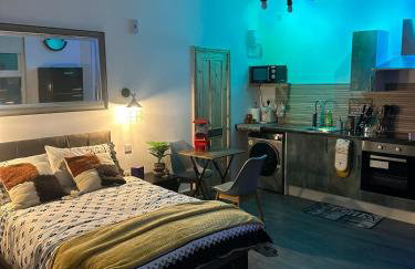 Luxury Industrial Studio Leeds Near Brudenell social club & Headingley Stadium - Photo 92