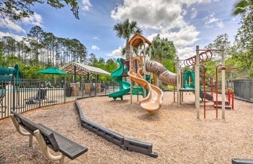 Cheery Condo with Community Pool and Waterslide! - Foto 38