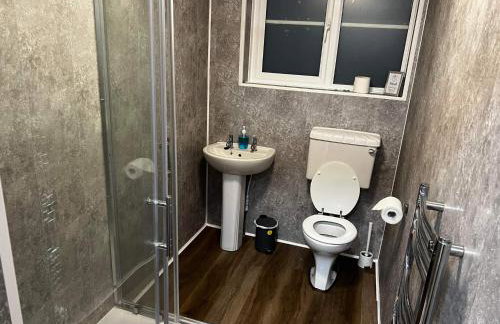 Private 7 bed wing of former farmhouse, edge of Exmoor, sleeps 16 - Foto 6