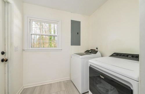 BloomingFarmsStay,Sleeps 9,GameRoom,FirePit,Grill - Foto 44