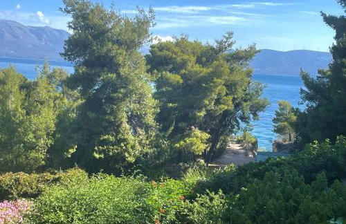 ILIOCHARI sea view apartments Oropos - Kalamos - Foto 55