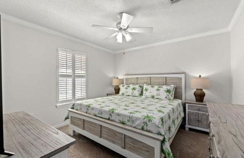 Steps Away-Game Room-Comm Pool-Golf Cart Deals - Foto 39