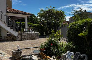 Apartmani Rozi - Photo 28